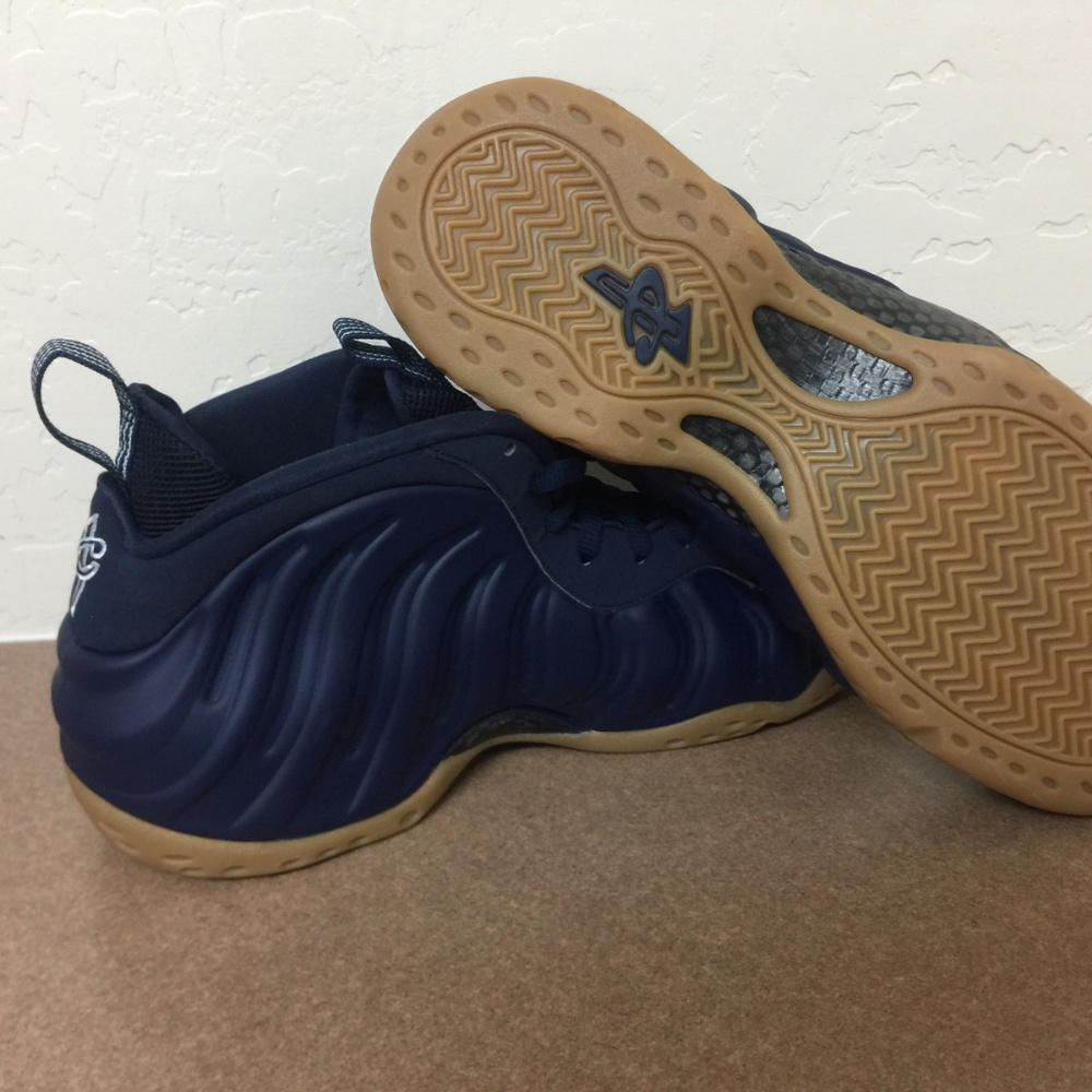 NIKE AIR FOAMPOSITE ONE MIDNIGHT NAVY GUM LIGHT - Picture 6 of 8